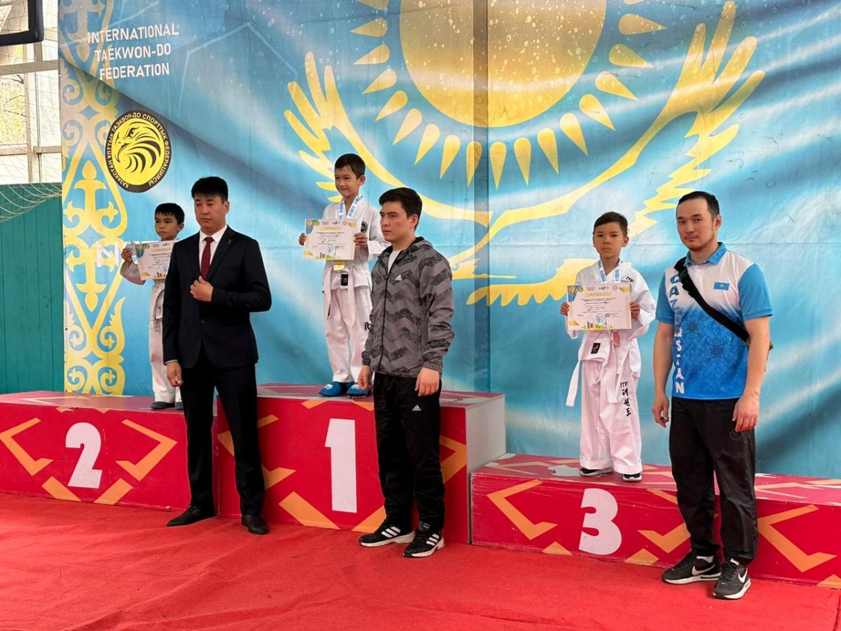 Дипломами Чемпионата ITF по таэквон-до г. Алматы награждены ученики МШЛ «Достар»