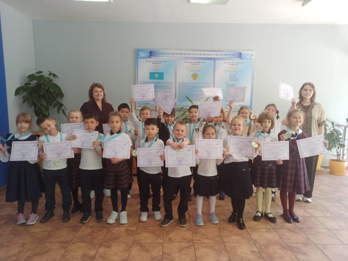 Хор 1 классов «Достар» выиграл Гран-при на детском республиканском конкурсе талантов «Самгау» под руководством Акимовой Елены Сергеевны🤩