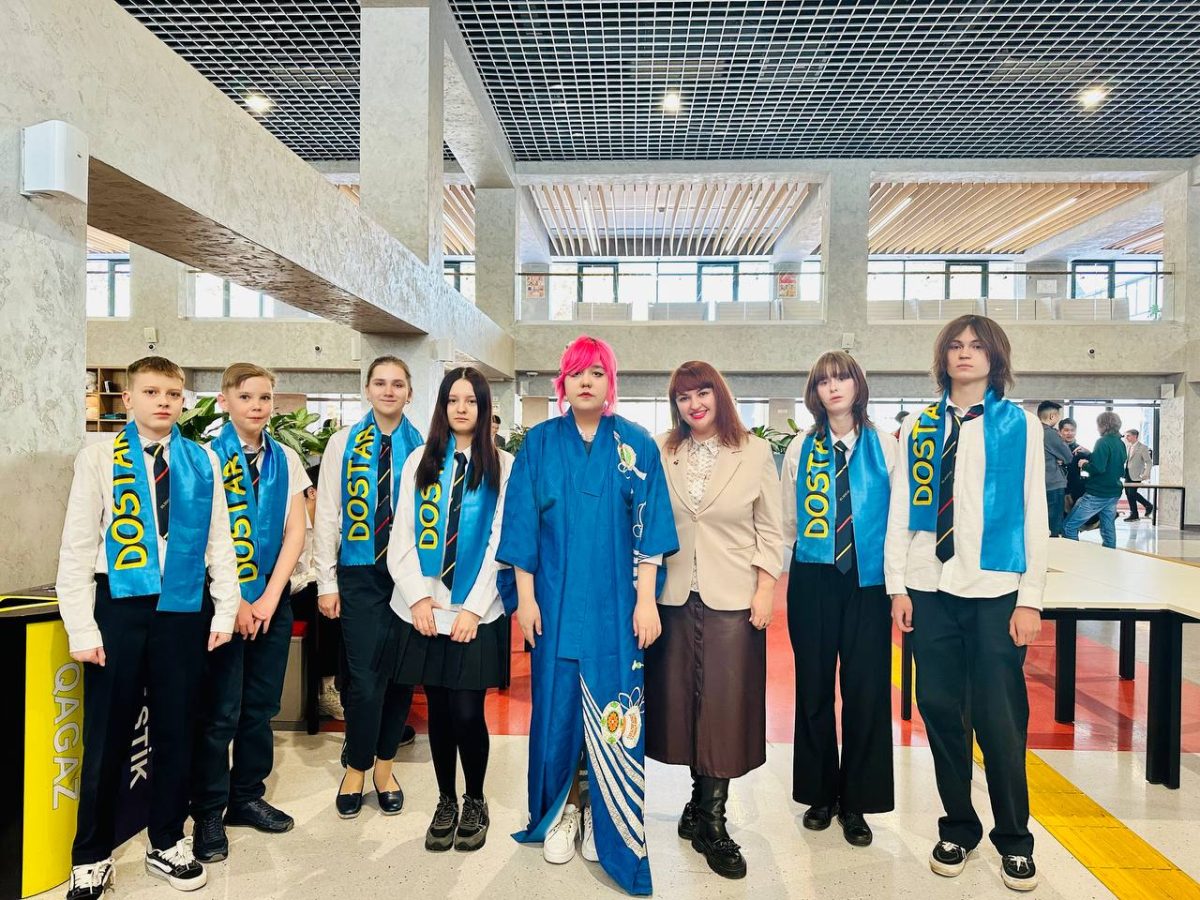 Уже стало доброй традицией у наших юных японоведов принимать участие в ежегодной концертной программе, посвящённой Казахстанскому конкурсу ораторского искусства на японском языке.
